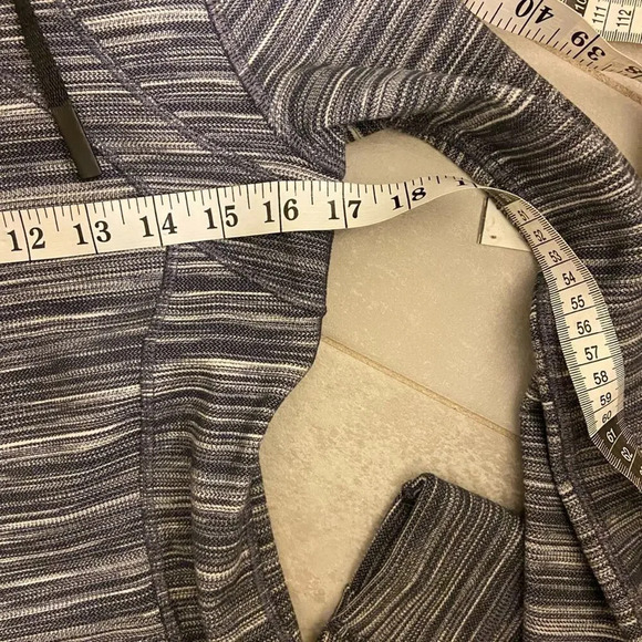 Lululemon Hooded Define Jacket Nulu Heathered Black & White Size 8 - Picture 9 of 9